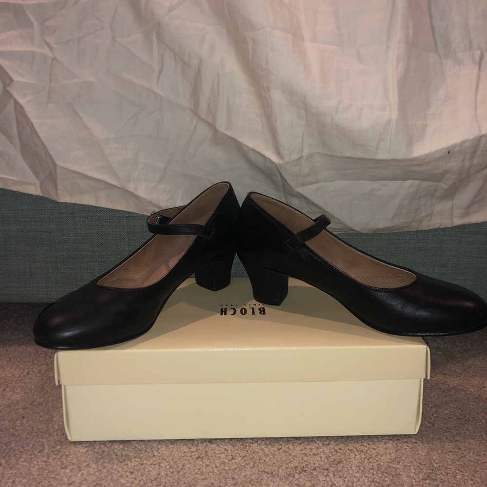 Used Black Bloch Curtain Call Character Shoes